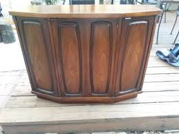 Broyhill mid century emphasis entry table/cabinet for Sale in Tampa, FL - OfferUp