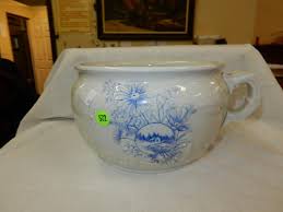 Sold at Auction: Blue & white porcelain thunder mug, with ...