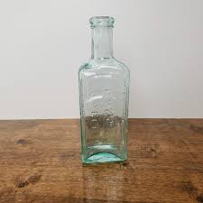 ANTIQUE MEDICINE BOTTLES AYER'S AGUE CURE, APPLIED TOP ...