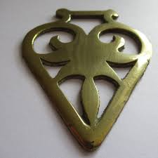 Vintage Acanthus Flower in A Heart Horse Brass Martingale ...