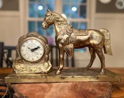 Vintage/mid Century Gold Pot Metal Western Horse Mantle United Clock/works - Etsy