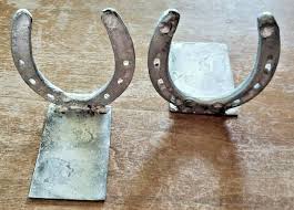 METAL HORSE SHOE SHELF BOOK ENDS | eBay