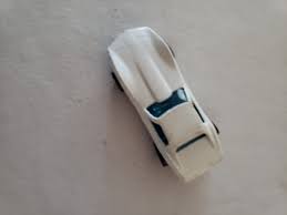 Original vintage Hot Wheels 1975 Pearl White Corvette Stingray *blue window* | eBay