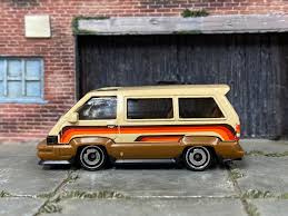 Loose Hot Wheels - 1986 Toyota Van - Brown and Tan – Muncle ...