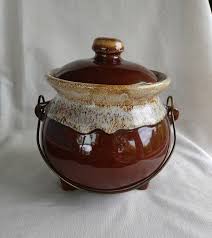Vintage Hull Pottery Drip Glaze Bean Pot w/ Wire Bail | eBay