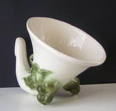 Hull Green Grape Cornucopia Shell Vase - Clusters Tokay MCM ...