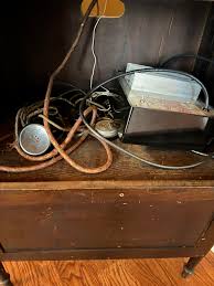 Help identifying and selling Atwater Kent radios