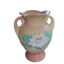 Vintage Hull Art Pottery Vase Water Lily L-1 on Bottom ...