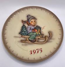 Hummel Plates 1975 Christmas Boy With Sled Collector's Edition - Etsy