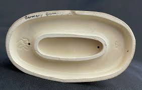 GOEBEL HUMMEL #9 BEGGING FOR HIS SHARE BOY DOG CAKE TMK1 ...