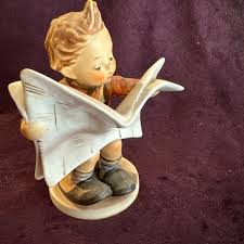 Hummel | Art | Vintage Goebel Hummel 225 Latest News Tmk 6 | Poshmark