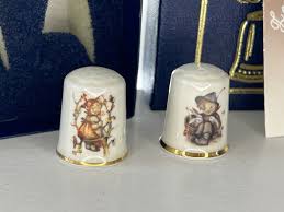 Hummel 2 x Fingerhut 2,5 cm. Inkl. Ovp - 1 Wahl. Top Zustand | eBay