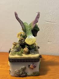 Humming Bird Floral Lidded Trinket Box Resin | eBay
