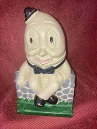 Vintage, Cast Iron Bank Humpty Dumpty Sitting on a Wall Coin Bank VGC! See Pics | eBay