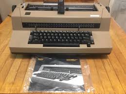 IBM Correcting Selectric III Typewriter- Vintage Beige | eBay