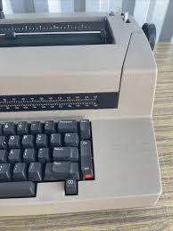 Vintage IBM Correcting Selectric III (3) Electric Typewriter ...
