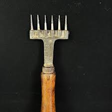 Antique Cast Iron Hand Tool Gilchrist No 50 Ice Pick Picker Scraper Made in USA | eBay