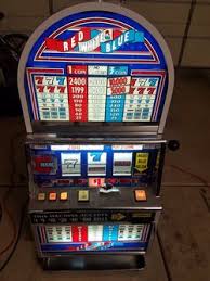 Slot Machine IGT S + plus Red White Blue $1 coins Eisenhower dollars bill validator poker pinball arcade coin operated collectible money cash mancave for Sale in Las Vegas, NV - OfferUp