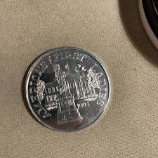 Americans First Lady Statue Liberty 1993 Doubloon mardi gras ...