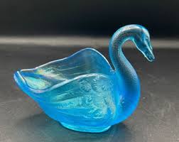 Fenton? Glass Blue/turquoise Iridsecence Swan Trinket Dish ...