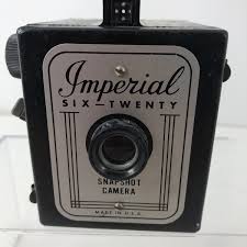 Vintage 1950s Imperial Six-Twenty NF Snap Shot Box ...