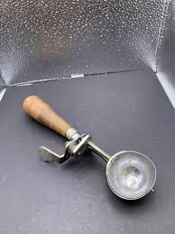 Vintage 1929s Benedict Indestructo No. 14 Ice Cream Scoop - Etsy