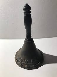VINTAGE CAST IRON DINNER SUPPER BELL "SOUPS ON ...