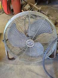 Reddy Heater 500000 BTU Gas Heater, And Hampton Bay 3 Speed Industrial Heavy Duty 26" Circular Fan, - Mayo Auction & Realty