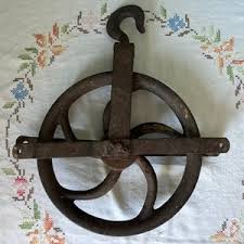 Vintage Well Wheel : Solid Rusty Cast Iron Metal Grooved ...