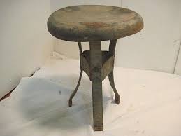 A OLD VINTAGE ANTIQUE CAST IRON STOOL MILKING STOOL BENCH ...