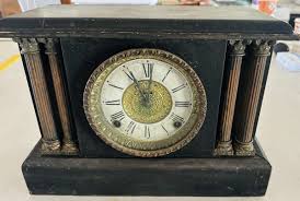 Antique Early 1900s Wooden Ingraham Co. Mantle Clock w/Key ...