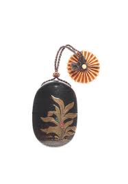 Bonhams : A black-lacquer three-case inro By Kakosai Shozan, Edo period (1615-1868) or Meiji era (1868-1912), 19th century (2)