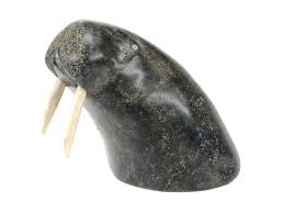 Lot - STEPHEN KOOTOO INUIT HAND CARVED SOAPSTONE WALRUS BUST