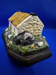 Vintage Musical Irish Cottage (Plays “When Irish Eyes Are ...