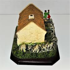 Vintage Irish Cottage Music Box Galway Bay Dancing Man ...