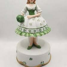 Music Box Shamrock Girl Vintage Lefton When Irish Eyes Smiling #4941 St Patricks Day Table Centerpiece Green Decor Figurine Ceramic Gift Tag - Etsy