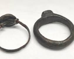 Preciosos anillos medievales originales. - Etsy México