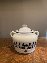 Blue And White Porcelain Garlic Pot Made And Hand Painted In ...