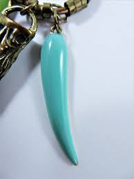 Vintage Pendant Antique Bronze 3 Charms Long Claw Tooth Leaf ...