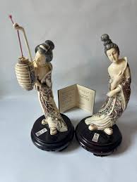 Beautiful, Refined Female Figures, Geise With Ivory Kimono (guarantee as per Photo) Finely Worked With Floral Motifs China 20th Century - Etsy