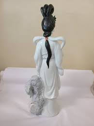 Vintage Geisha Porcelain Figurine – The Cubby Space