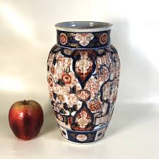 Antique Japanese Imari Porcelain Vase — Ardesh