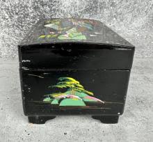 Sold at Auction: Japanese Lacquer Musical Jewelry Box