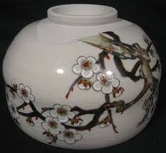 Kutani-yaki Tea Bowl With Ume - Japanese Tea Mart Rikyu