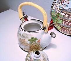 Vintage PAGODA TEAPOT & TRIVET - Porcelain Pagoda Motif Small Teapot & Trivet | eBay