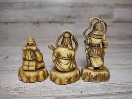 Lot of 5 Vintage Carved Resin Japanese Small Netsuke Figures ...