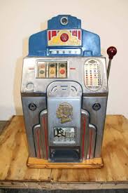 Antique Jennings Silver Chief 5 Cent Slot Mahogany With Front Display Full Of Indian Head Nickels