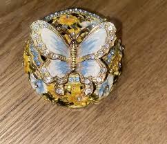 METAL ENAMEL BEJEWELLED ROUND TRINKET BOX BUTTERFLY ON TOP HINGED MAGNET LID 2” | eBay