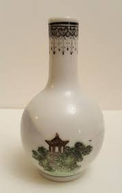 Antique Chinese Jingdezhen Famille Rose Porcelain Small Bottle Vase | eBay