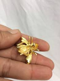 Cute vintage Joan Rivers Clear crystal Green Eyes bee pin ...